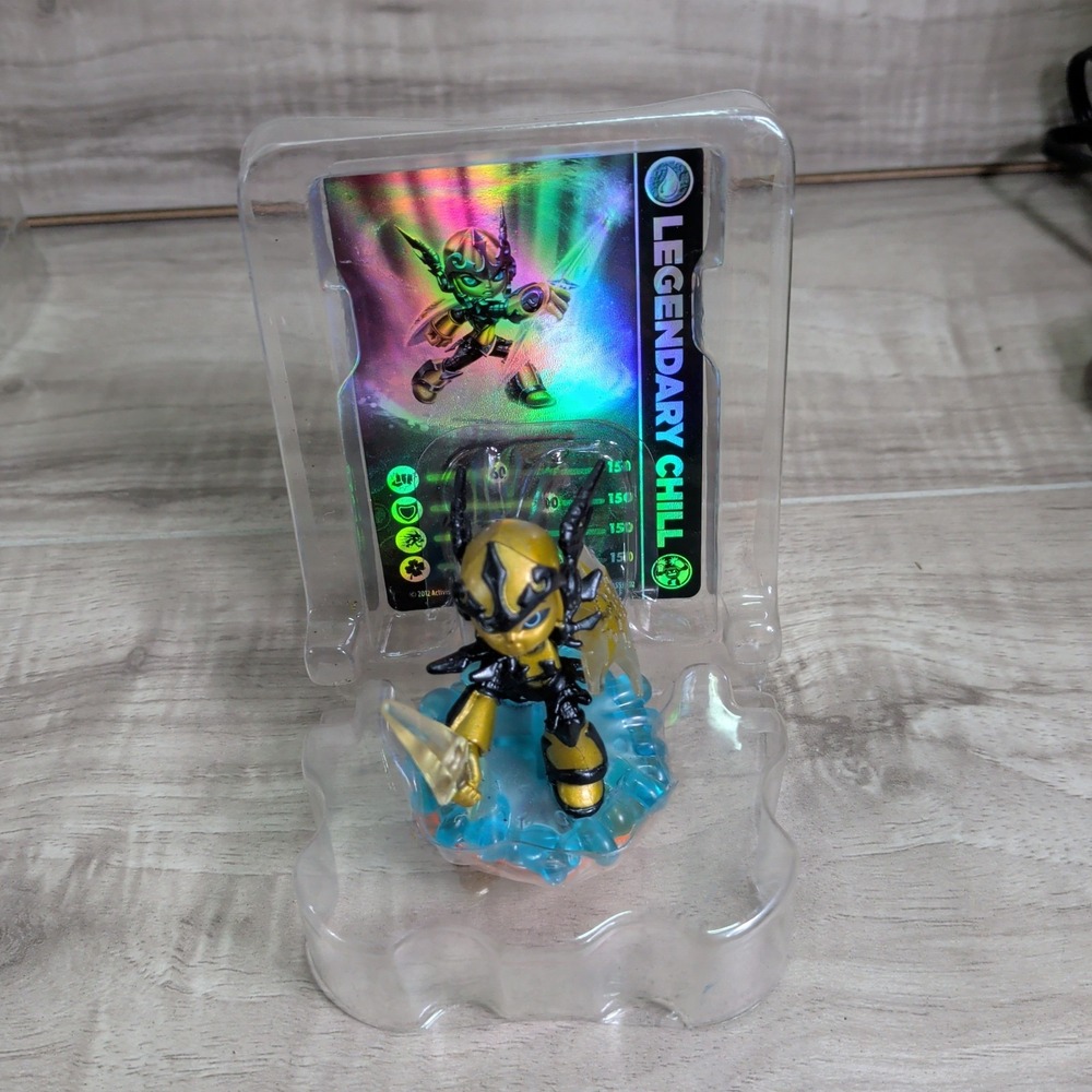 Skylanders Giants Legendary LightCore Chill Rare Figure J4